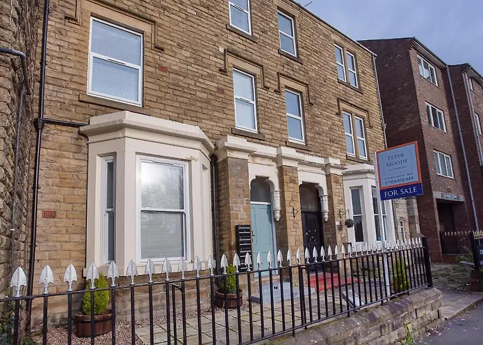 Innvigour Bespoke House With Free Parking For 3 Cars